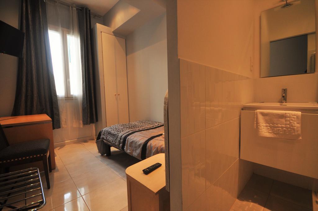 Hotel Carlone Ницца Экстерьер фото